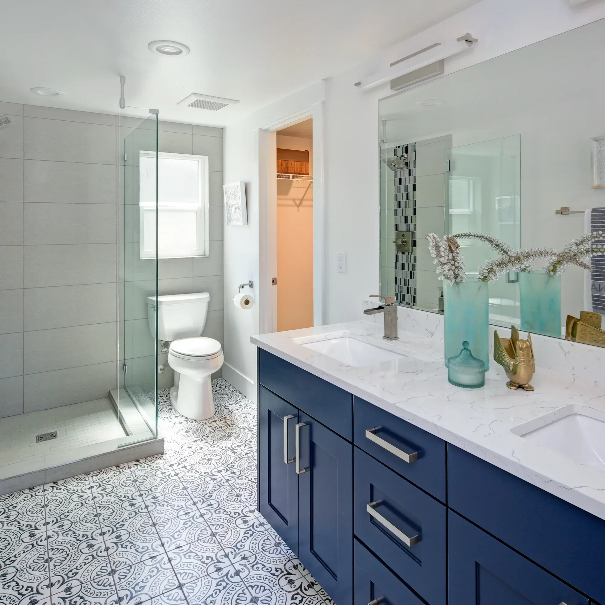 Bathroom flooring | Bob & Pete's Floors